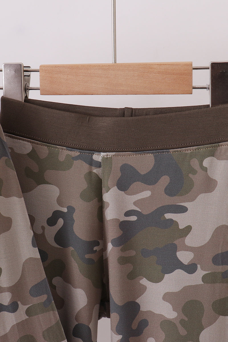 Camo Two-Piece Pajama Set – Long Sleeve & Pants