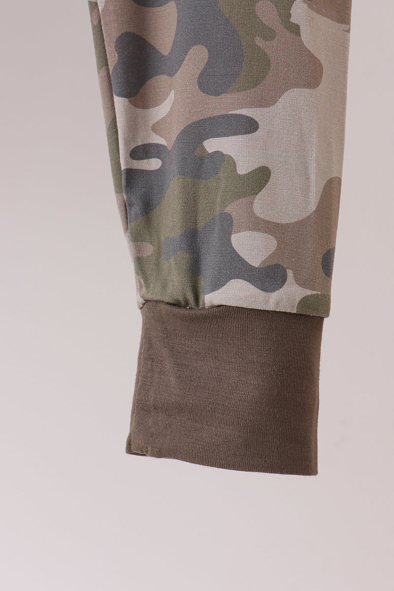 Camo Two-Piece Pajama Set – Long Sleeve & Pants