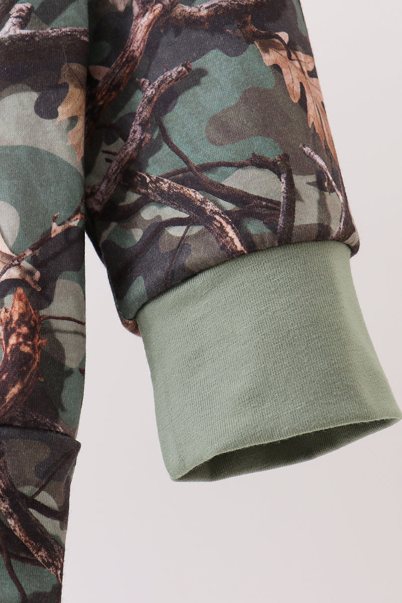 Camouflage Dog Hunting Appliqué Pullover